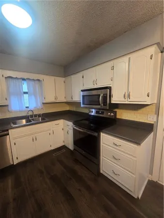 $255,900 | 408 Creach Drive, Warrensburg, MO 64093