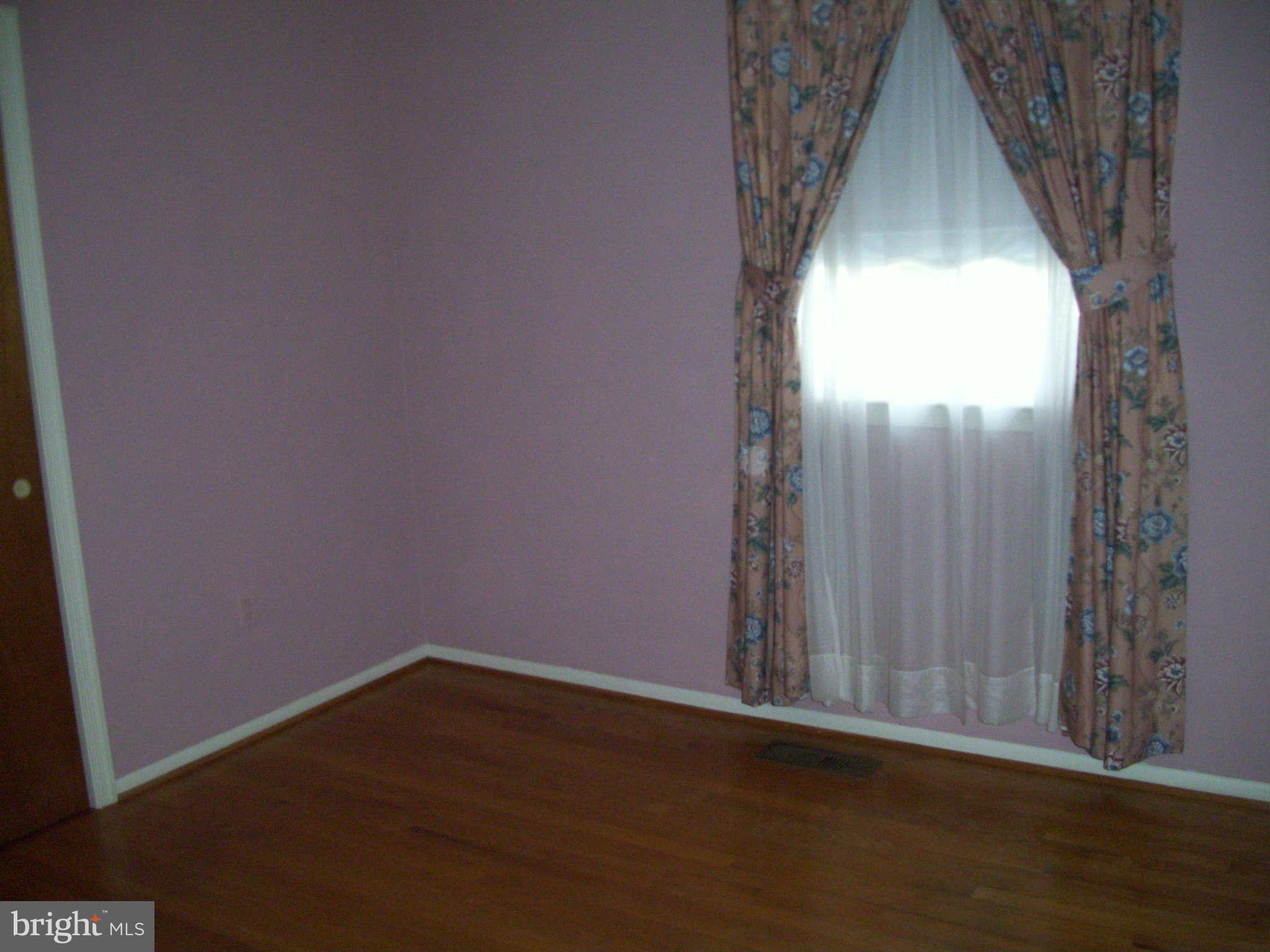 19457 Olney Mill Road Olney, MD 20832 - Photo 5 of 13 Bedroom