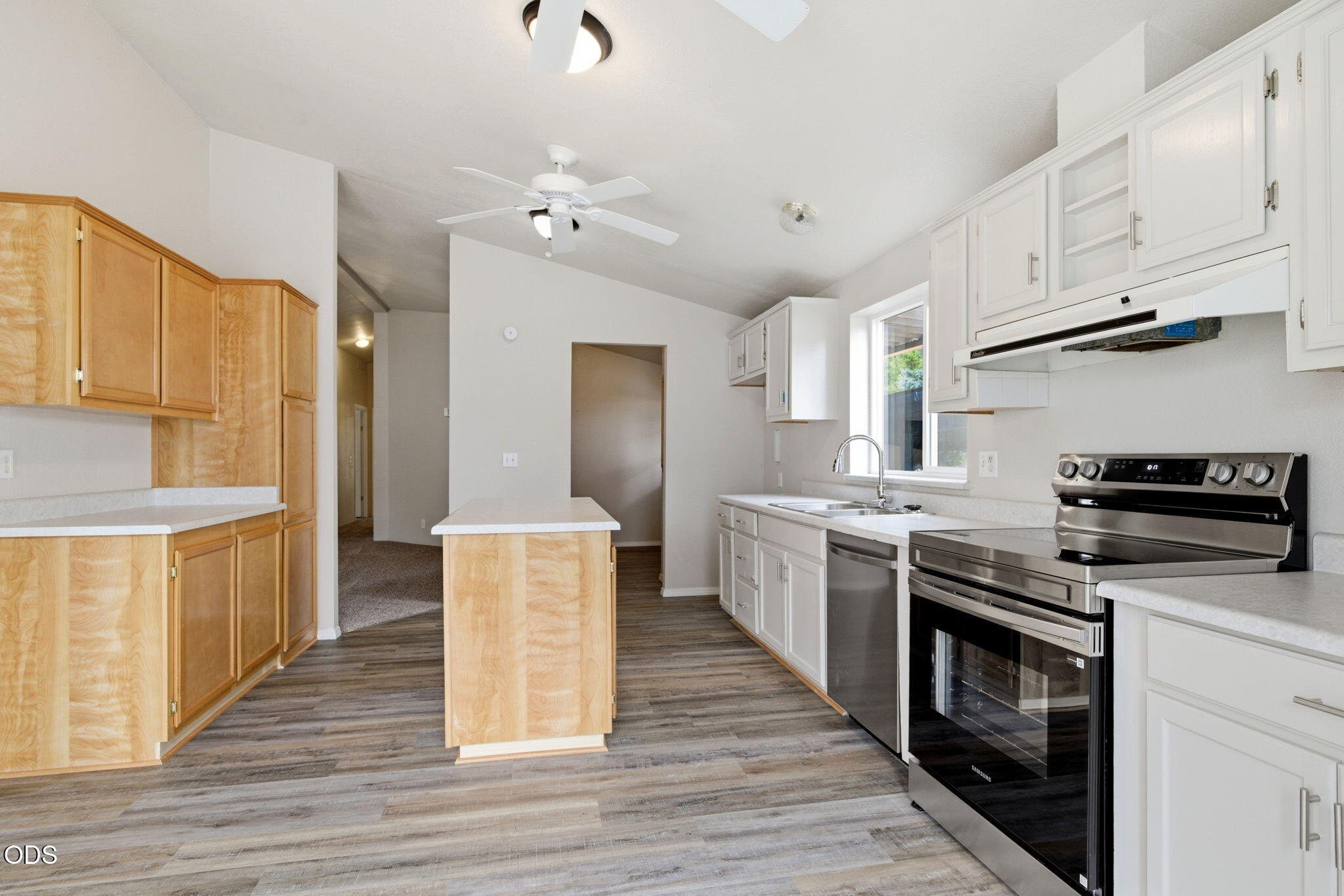 315 West Evans Creek Road, Unit 8 Rogue River, OR 97537 - Photo 5 of 19