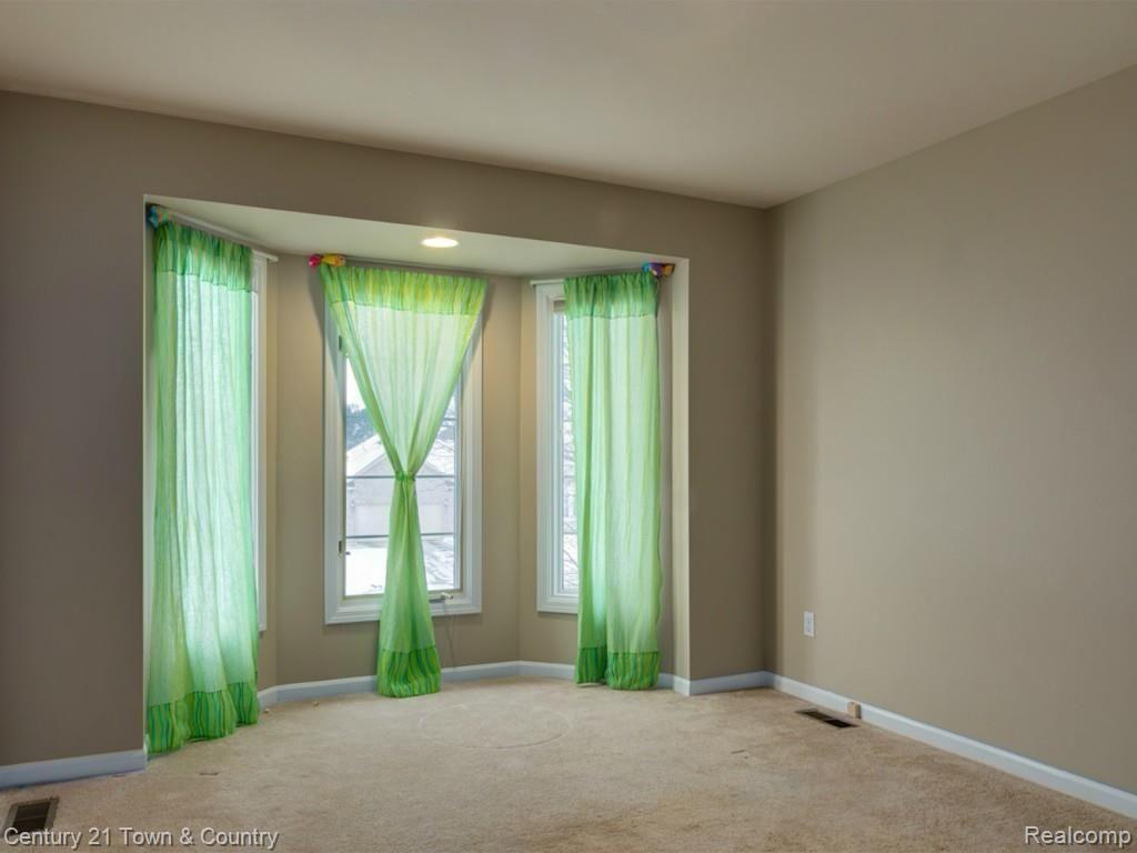 1948 South Shore Drive Rochester, MI 48307 - Photo 10 of 17 MHP_2015-02-26_24964_Merged.jpg