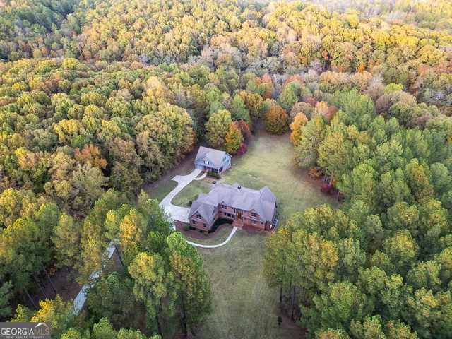 a view of outdoor space and garden