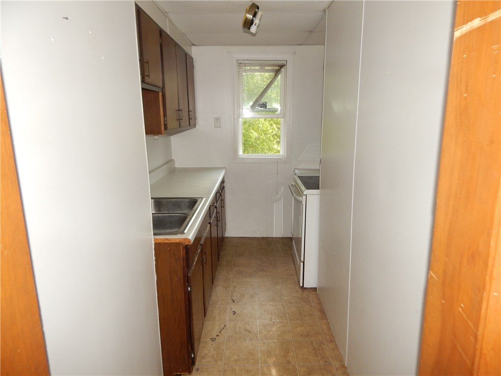 289 Ward Street Woonsocket, RI 02895 - Photo 8 of 23 Second floor kitchen.
