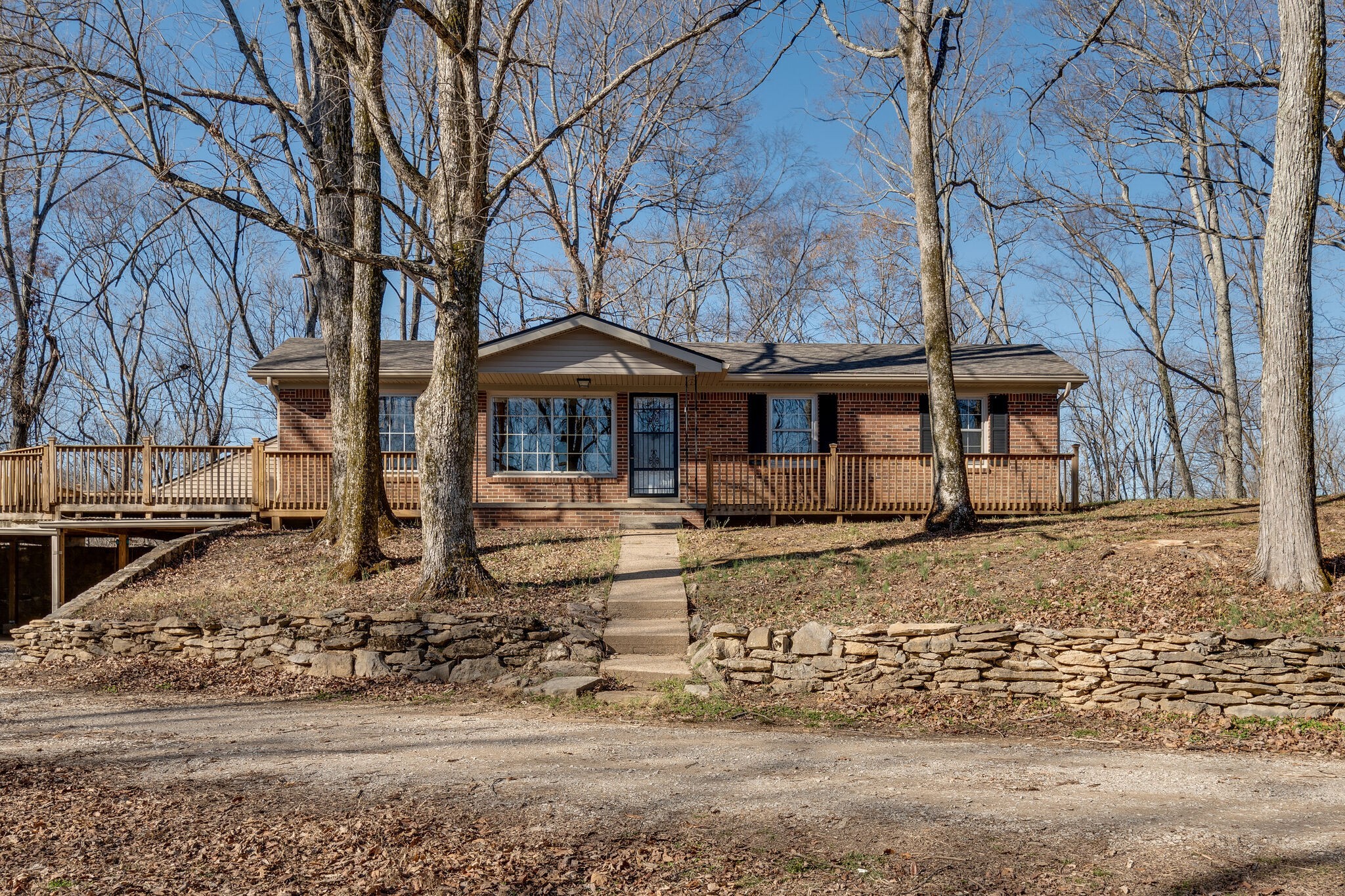 4034 Roy Thompson Road Mount Pleasant, TN 38474 - Photo 4 of 50 Gallery Image 4