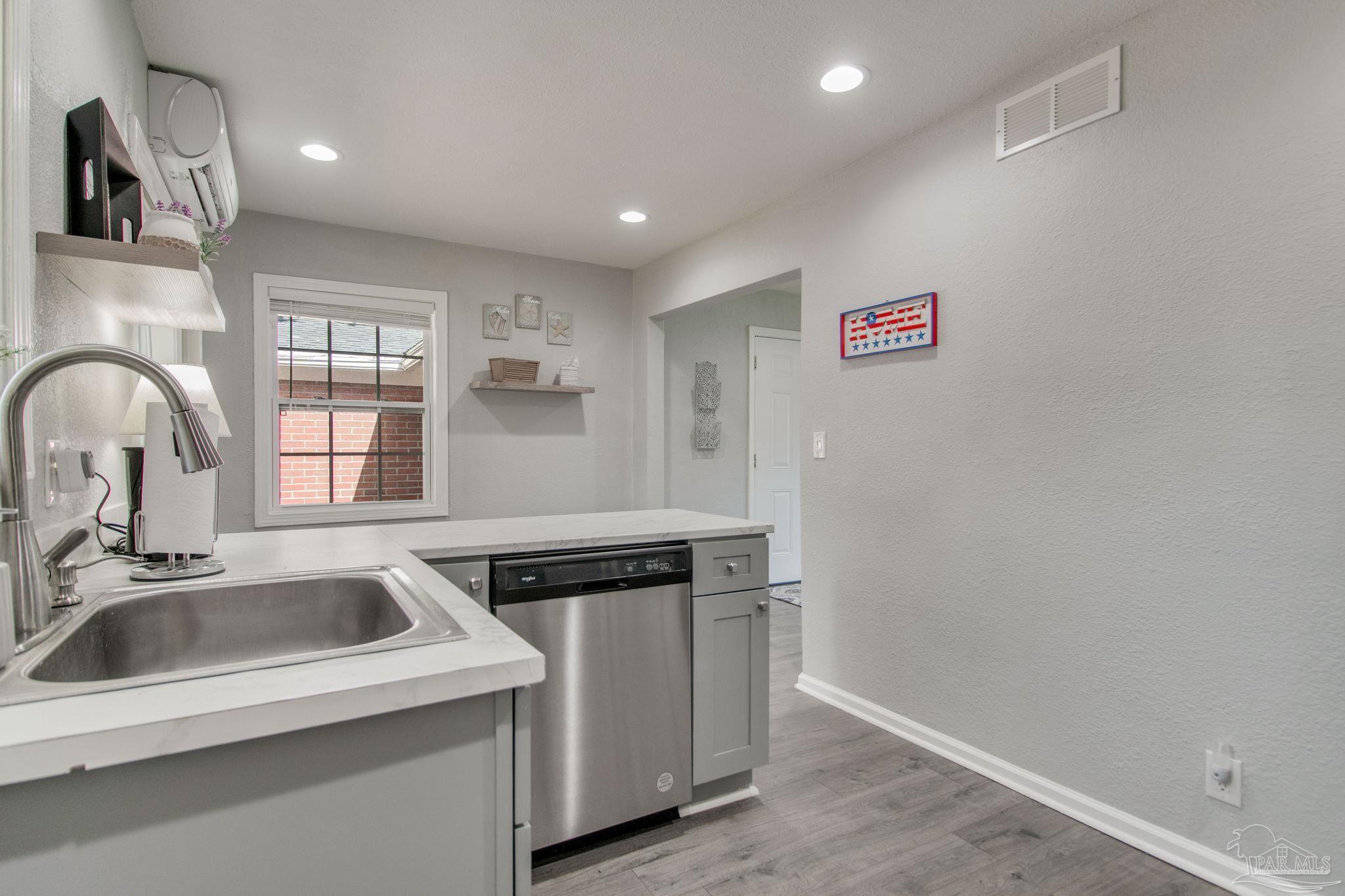 408 Frisco Road Pensacola, FL 32507 - Photo 3 of 44 Gallery Image 3