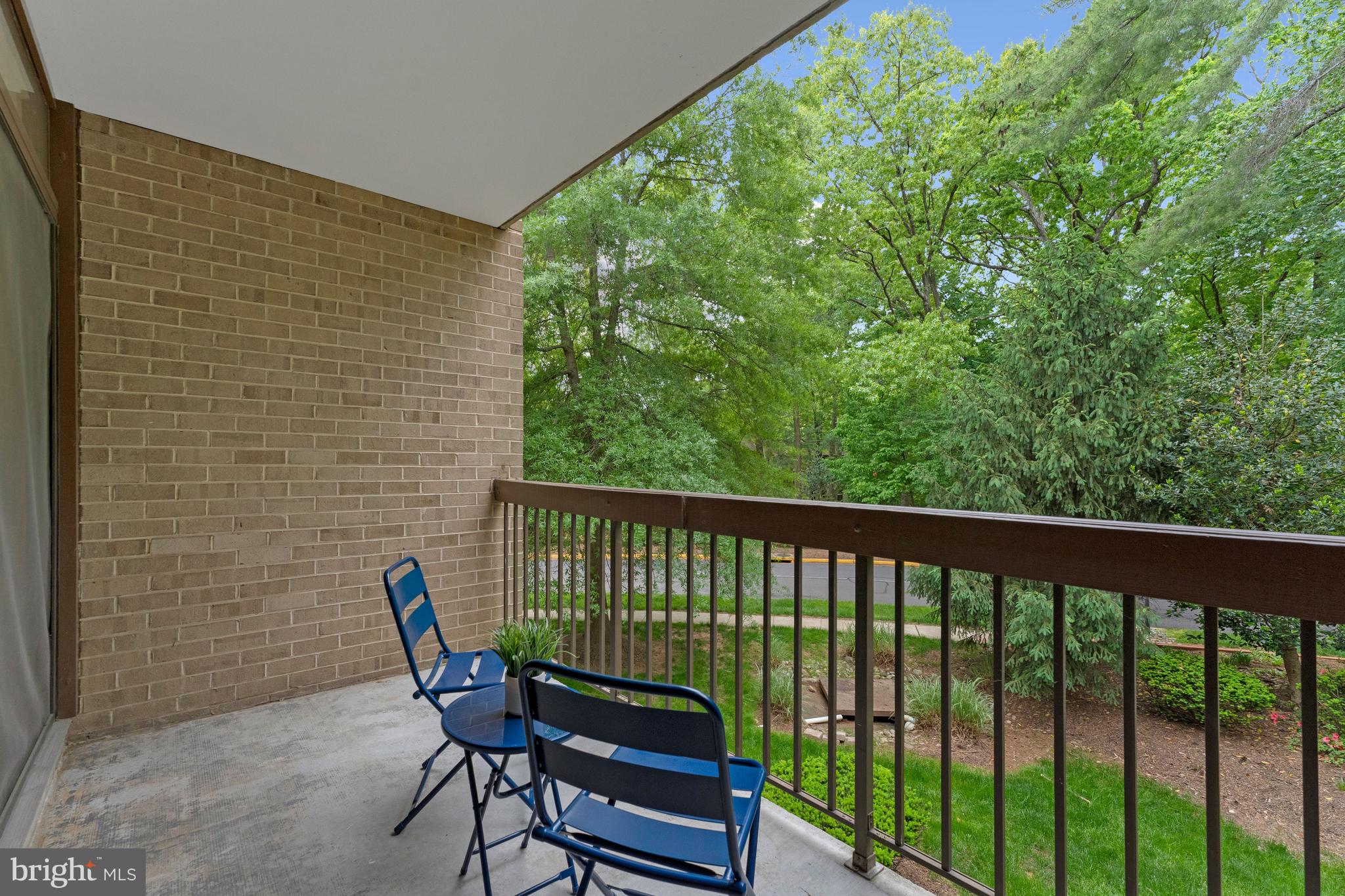 1621 Parkcrest Circle, Unit 201 Reston, VA 20190 - Photo 24 of 27