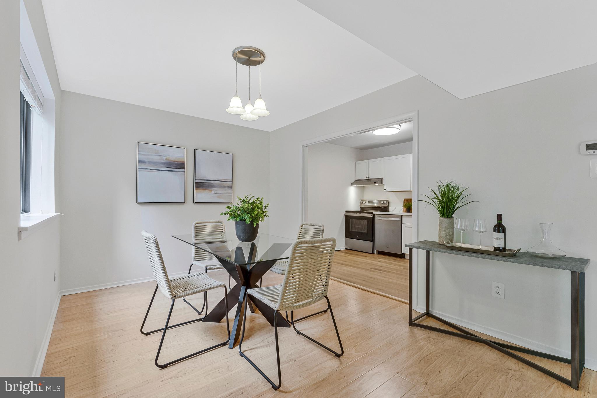 1621 Parkcrest Circle, Unit 201 Reston, VA 20190 - Photo 8 of 27