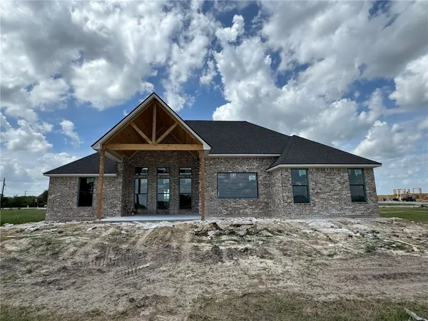 $795,000 | 6788 Ellehue Lane, Bryan, TX 77808