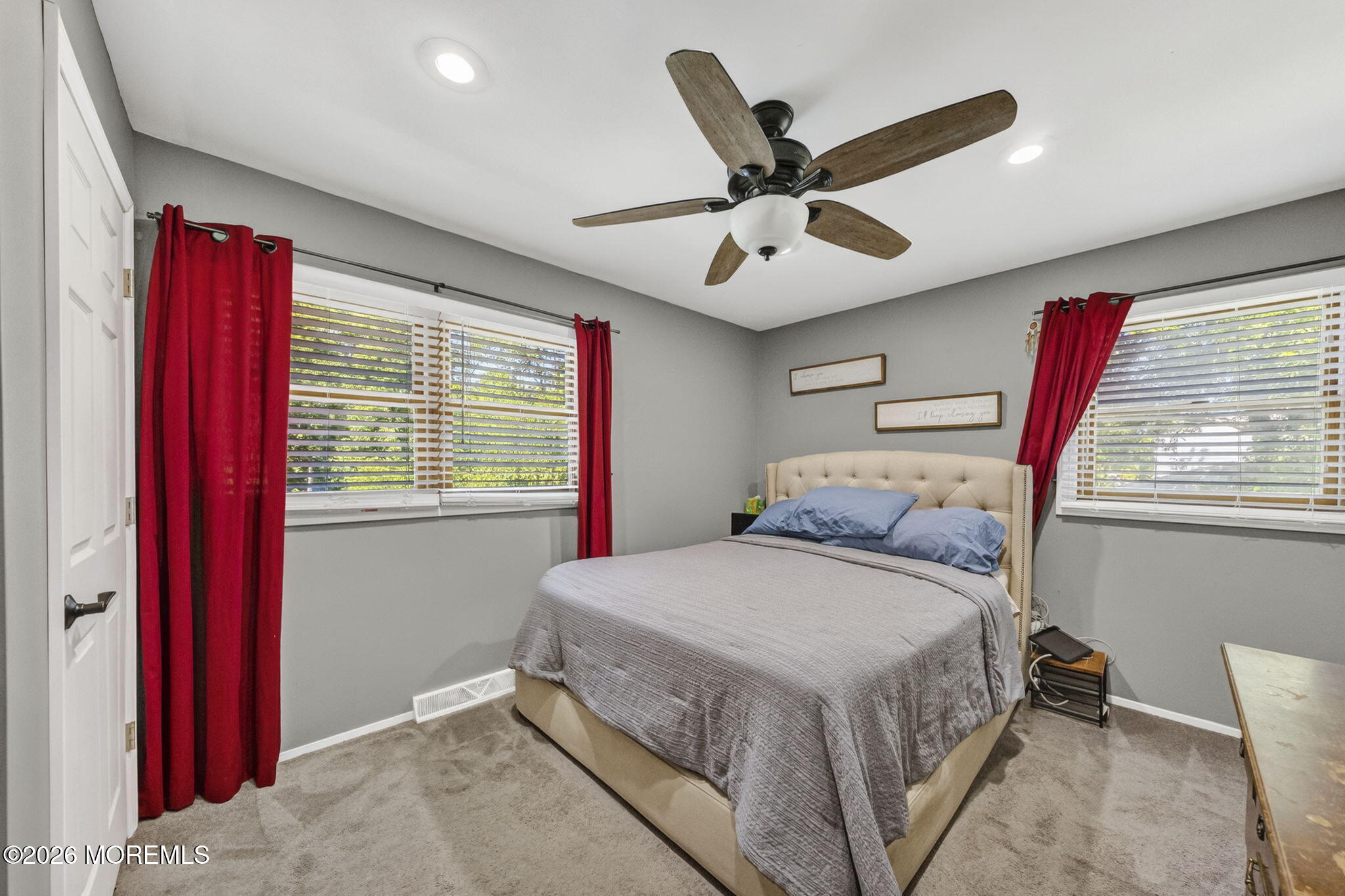 24 Eliot Road Manalapan, NJ 07726 - Photo 22 of 57 19-web-or-mls-DSC08512
