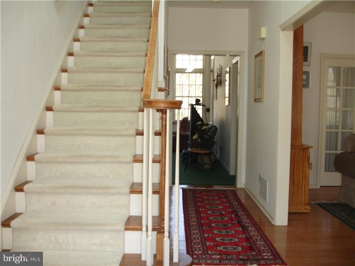 154 Powell Place Road Vincentown, NJ 08088 - Photo 3 of 18 Foyer
