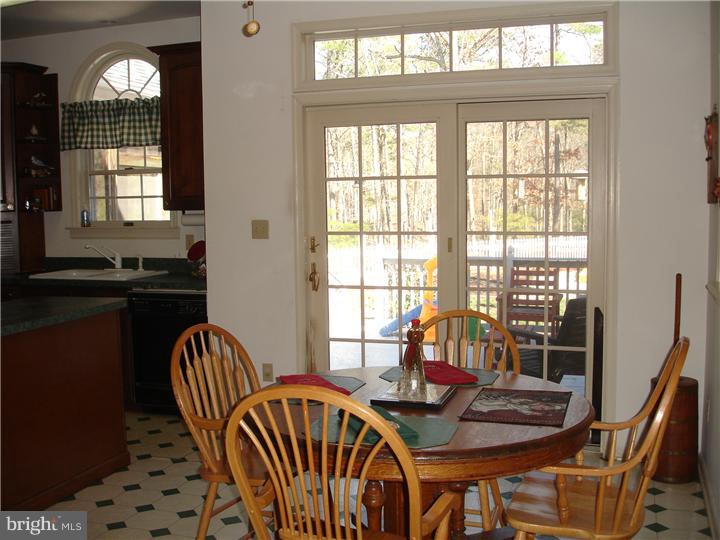 154 Powell Place Road Vincentown, NJ 08088 - Photo 8 of 18 Breakfast Room