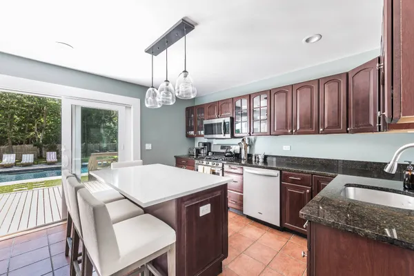 $25,000 | 15 Highland Boulevard, East Hampton, NY 11937