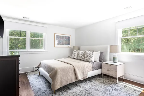 $25,000 | 15 Highland Boulevard, East Hampton, NY 11937