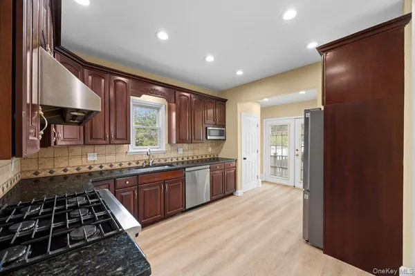 $3,500 | 71 Longview Avenue, Unit 1, White Plains, NY 10605