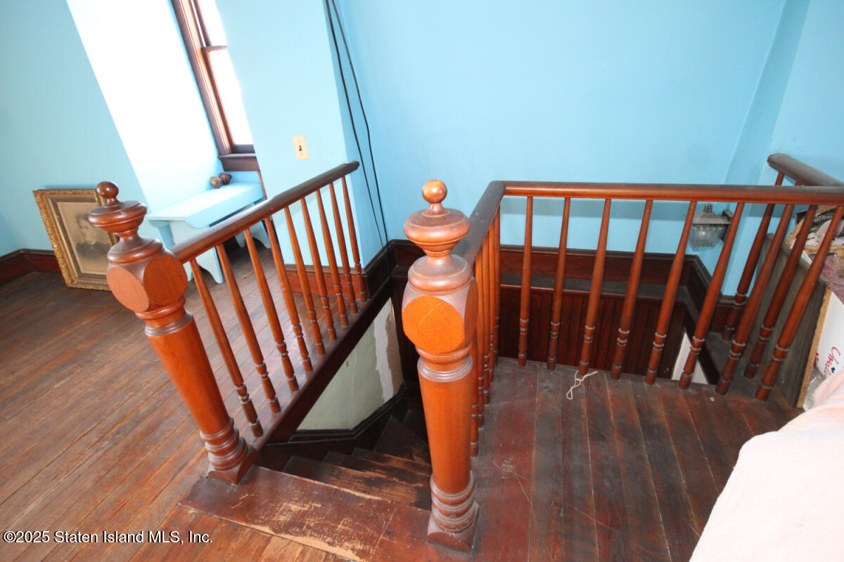 121 Joline Avenue Staten Island, NY 10307 - Photo 16 of 23 121 JOL 2 STAIRWAY