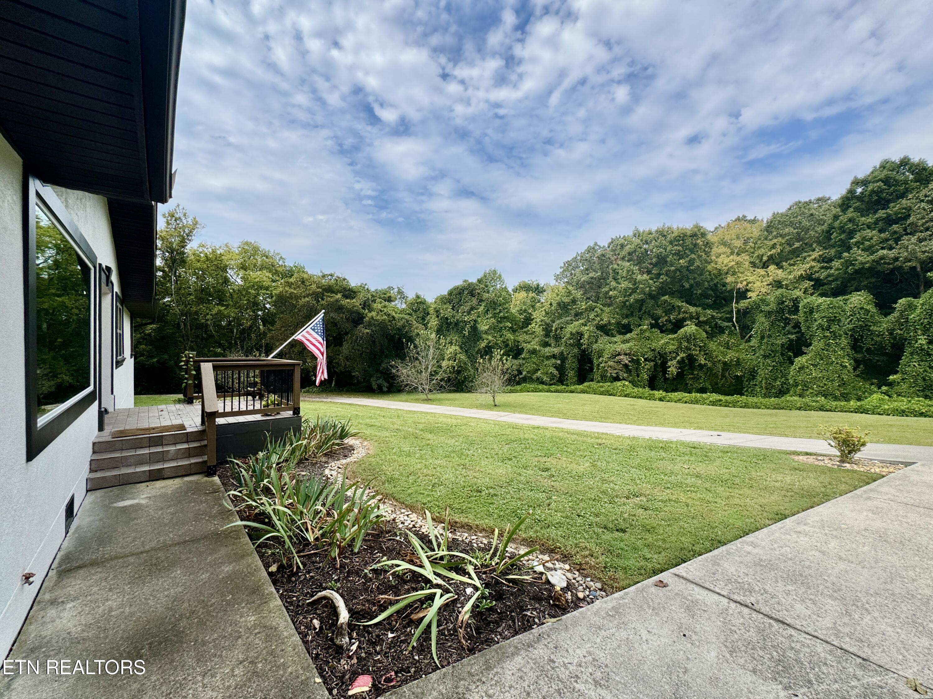 510 Loop Road Knoxville, TN 37934 - Photo 7 of 60 13