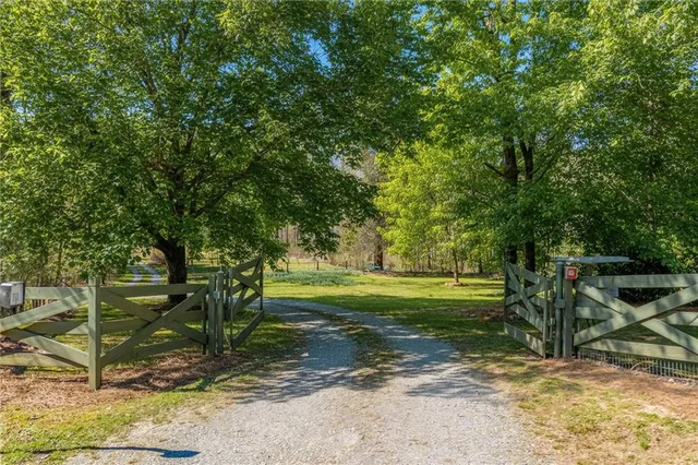 $1,574,777 | 3349 Whitepath Road, Ellijay, GA 30540