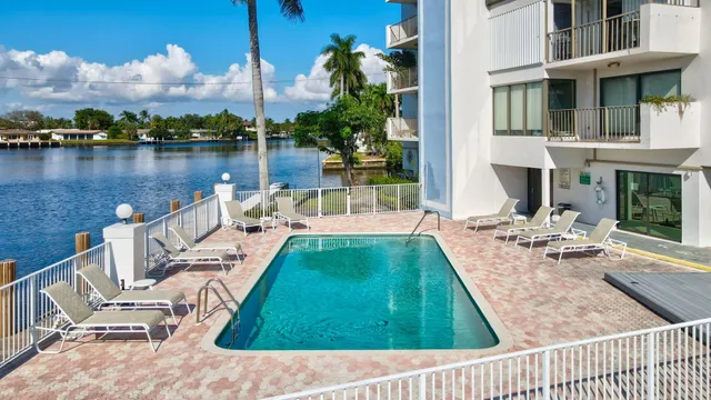 $614,500 | 1839 Middle River Drive, Unit 303, Fort Lauderdale, FL 33305