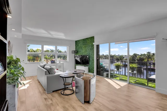 $614,500 | 1839 Middle River Drive, Unit 303, Fort Lauderdale, FL 33305