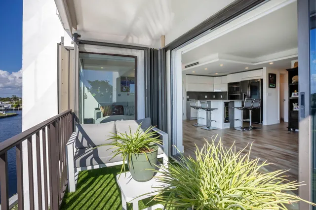 $614,500 | 1839 Middle River Drive, Unit 303, Fort Lauderdale, FL 33305
