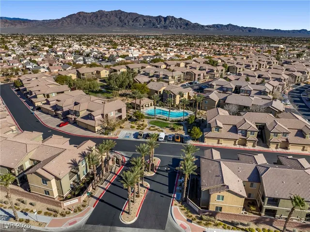$315,000 | 6868 Sky Pointe Drive, Unit 2076, Las Vegas, NV 89131