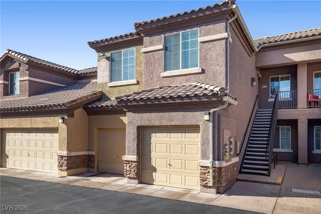 $315,000 | 6868 Sky Pointe Drive, Unit 2076, Las Vegas, NV 89131