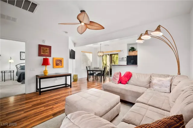 $315,000 | 6868 Sky Pointe Drive, Unit 2076, Las Vegas, NV 89131