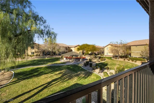 $315,000 | 6868 Sky Pointe Drive, Unit 2076, Las Vegas, NV 89131