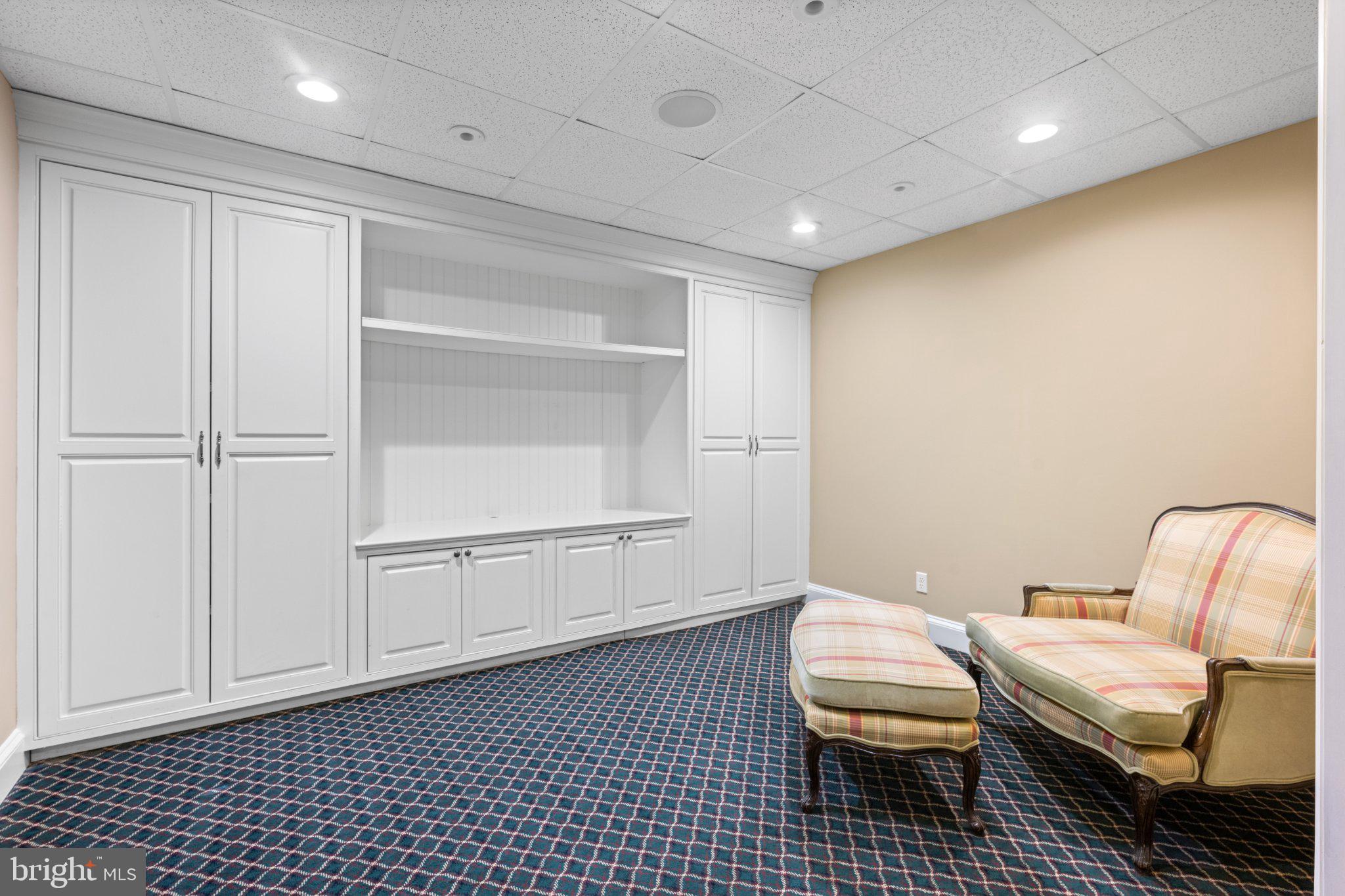 15 Paper Mill Road Newtown Square, PA 19073 - Photo 76 of 78 Cozy, versatile space for relaxation.