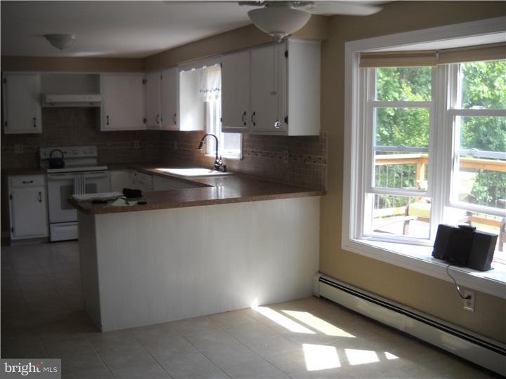 74 Chapman Road Doylestown, PA 18901 - Photo 13 of 16 Kitchen