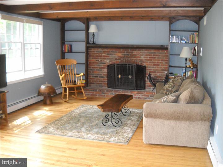 74 Chapman Road Doylestown, PA 18901 - Photo 3 of 16 Family Room