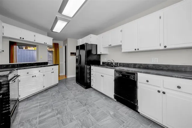 $495,000 | 2733 Nicole Circle, Palm Harbor, FL 34684