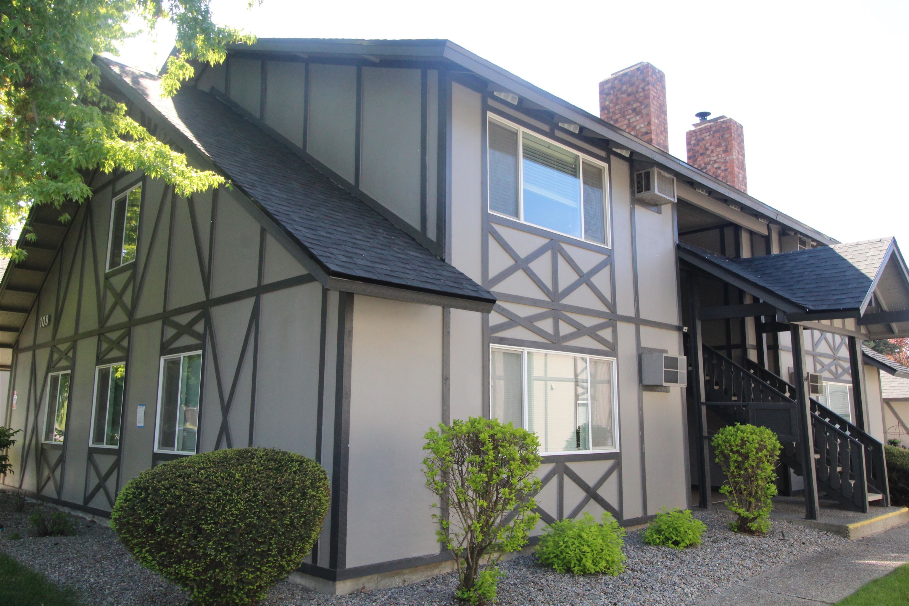 108 East Weile Avenue, Unit 3 Spokane, WA 99208 - Photo 2 of 12