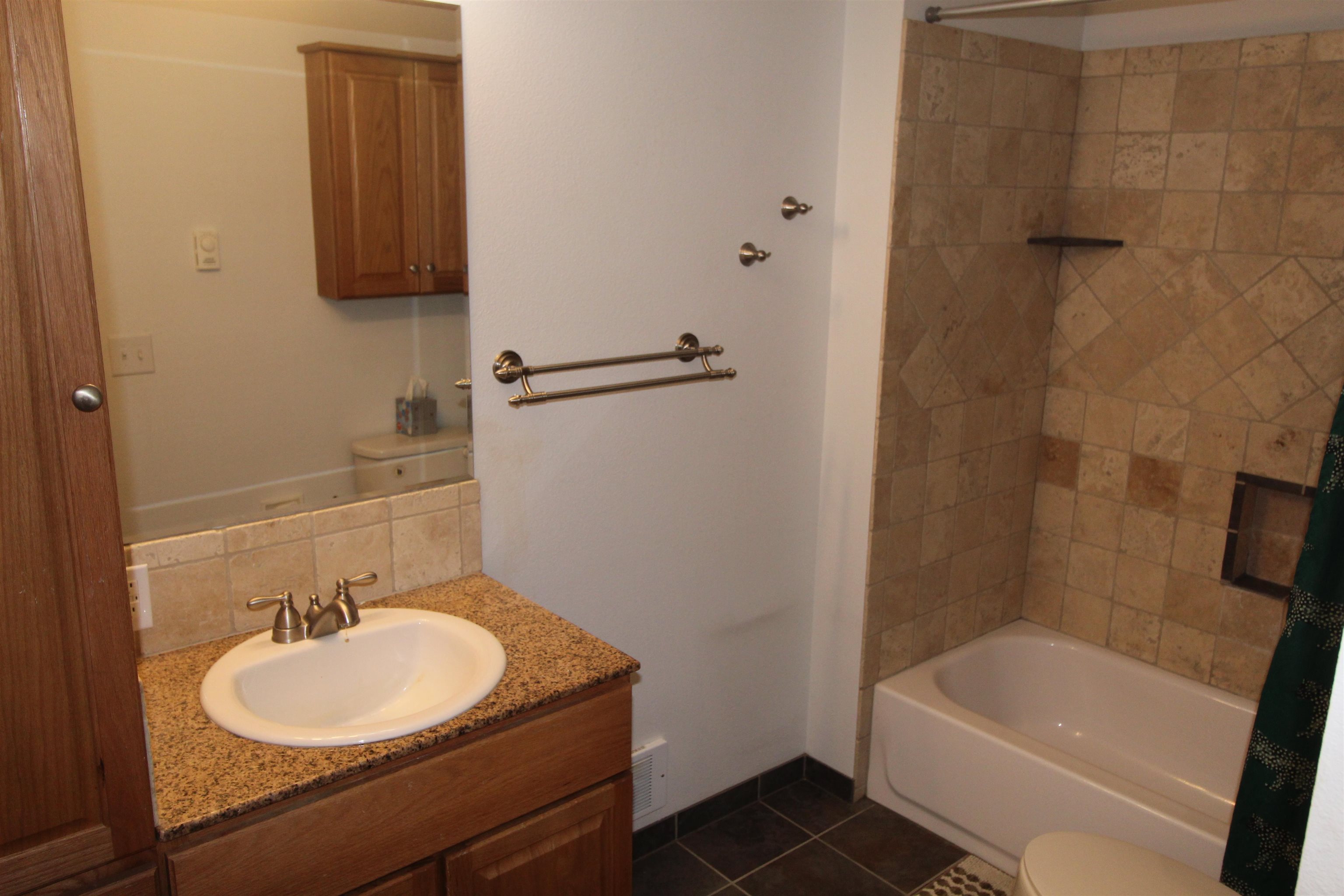 108 East Weile Avenue, Unit 3 Spokane, WA 99208 - Photo 7 of 12