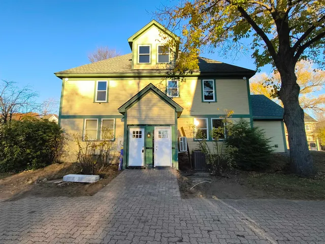 $2,500 | 386 Union Avenue, Unit 2, Laconia, NH 03246