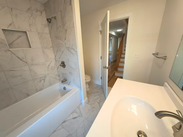 $2,500 | 386 Union Avenue, Unit 2, Laconia, NH 03246