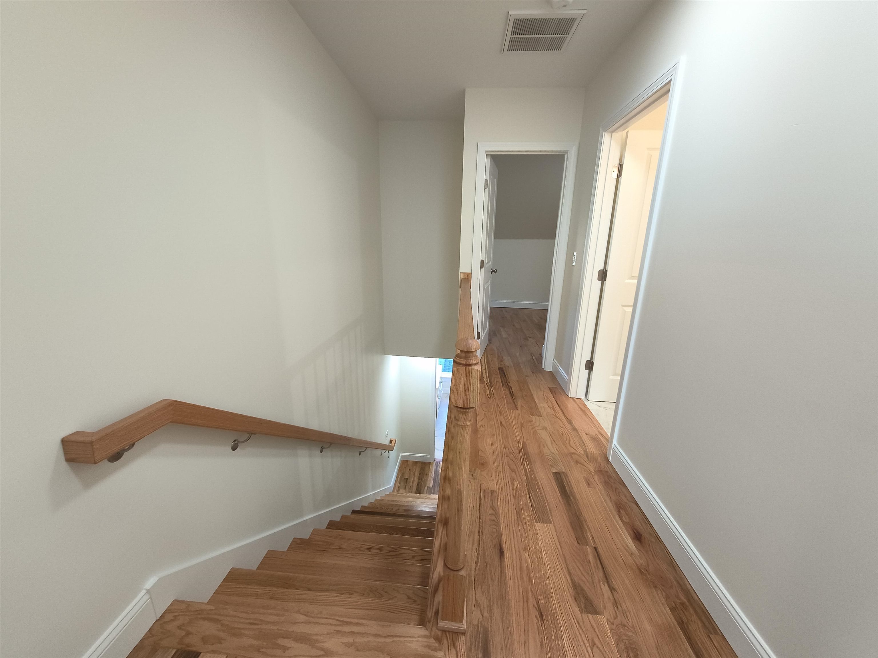 386 Union Avenue, Unit 2 Laconia, NH 03246 - Photo 24 of 38