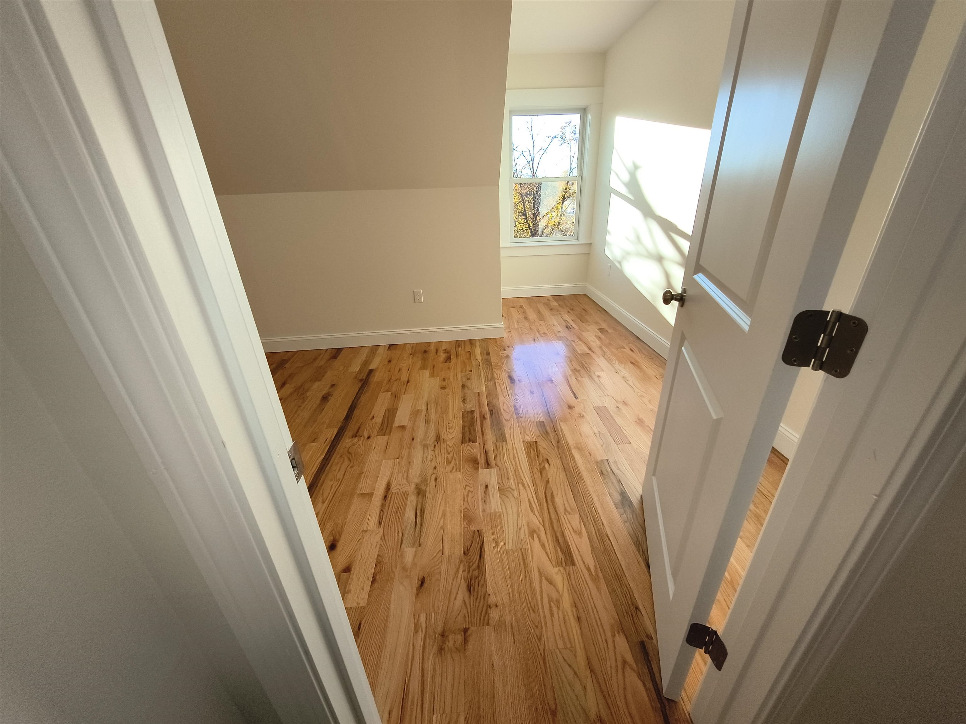 386 Union Avenue, Unit 2 Laconia, NH 03246 - Photo 31 of 38