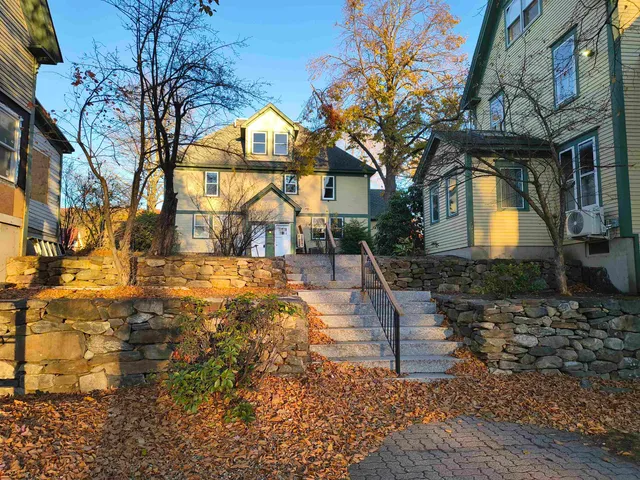 $2,500 | 386 Union Avenue, Unit 2, Laconia, NH 03246