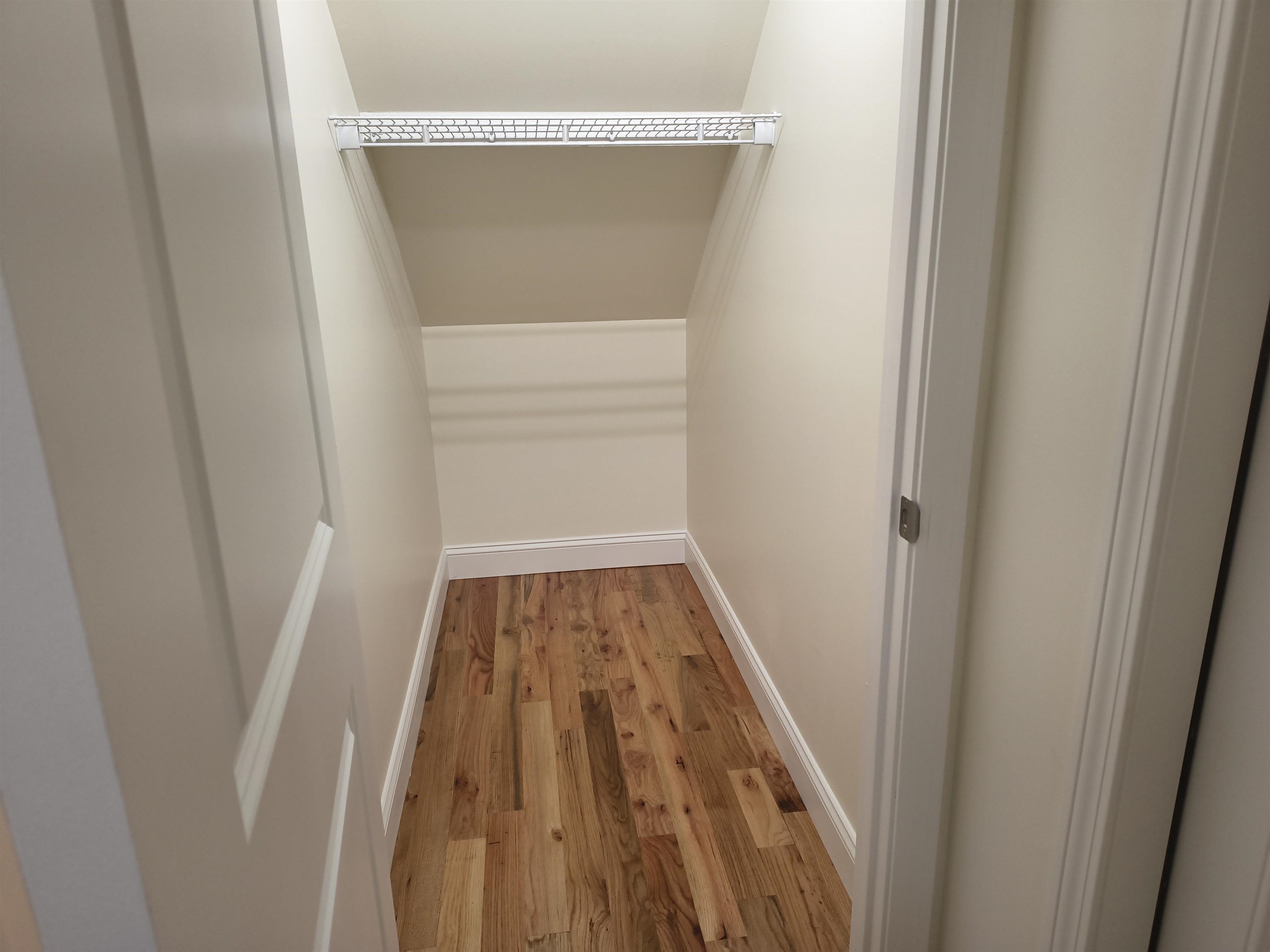 386 Union Avenue, Unit 2 Laconia, NH 03246 - Photo 6 of 38