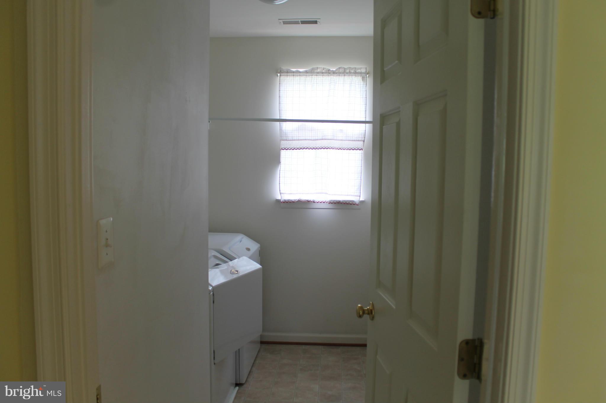8041 Towering Oak Way Manassas, VA 20111 - Photo 14 of 28 Interior (General)