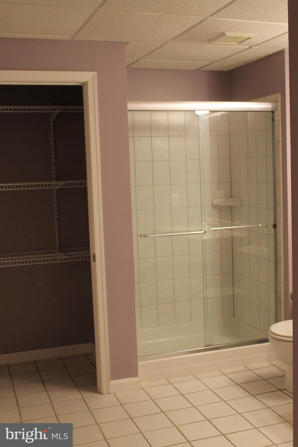 8041 Towering Oak Way Manassas, VA 20111 - Photo 23 of 28 Bath