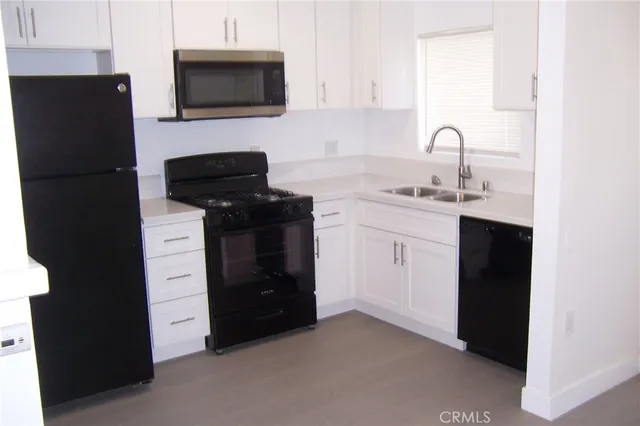 $529,000 | 334 East Country Club Lane, San Bernardino, CA 92404