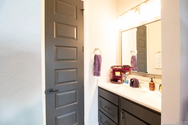 $4,950 | 10506 Purple Hackett, Boerne, TX 78006