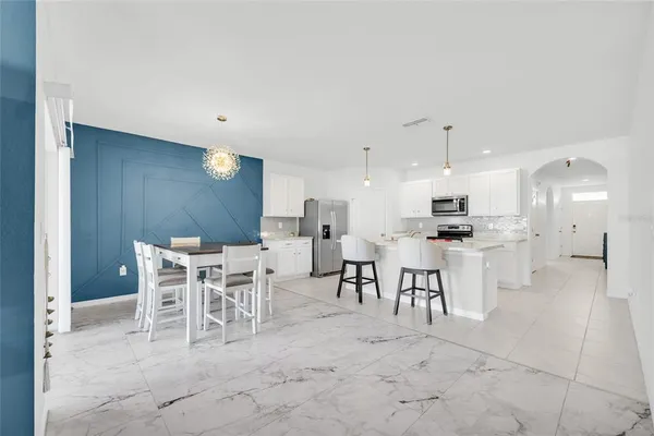 $320,000 | 163 Auburn Grv Boulevard, Auburndale, FL 33823