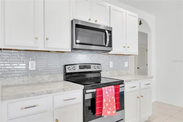 $320,000 | 163 Auburn Grv Boulevard, Auburndale, FL 33823
