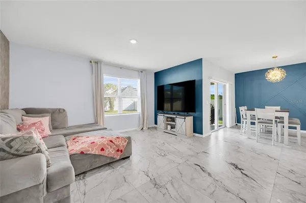 $320,000 | 163 Auburn Grv Boulevard, Auburndale, FL 33823