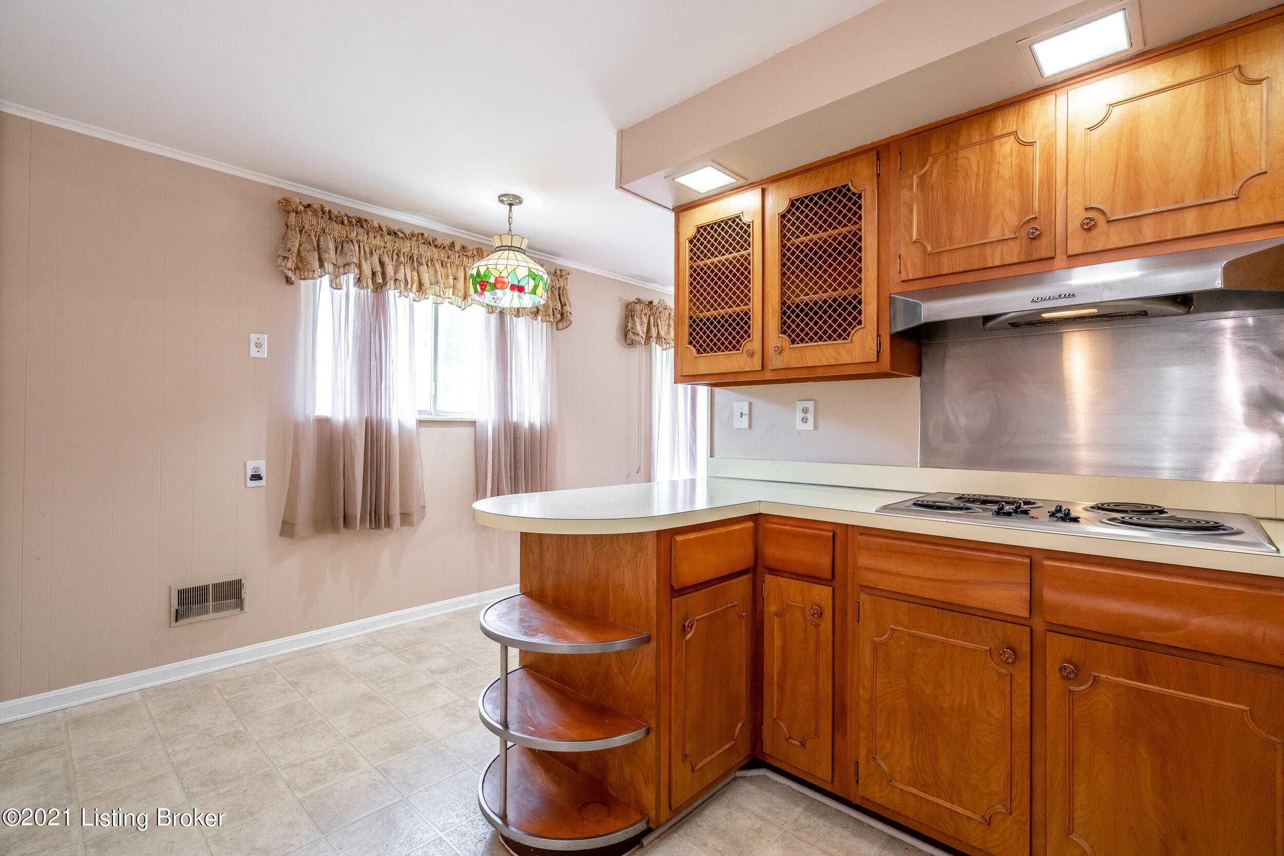 8900 Waltlee Road Louisville, KY 40291 - Photo 28 of 37 8900 Waltlee Rd-31