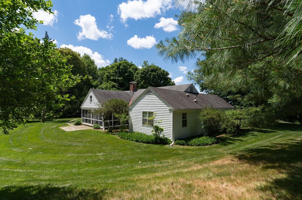 1196 Florence Road Northampton, MA 01062 - Photo 38 of 40