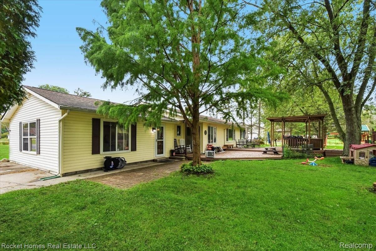 29100 King Road Romulus, MI 48174 - Photo 41 of 41 41-Rear View.jpg