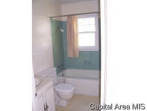 6 Baldwin Road Jacksonville, IL 62650 - Photo 4 of 5 Gallery Image 4